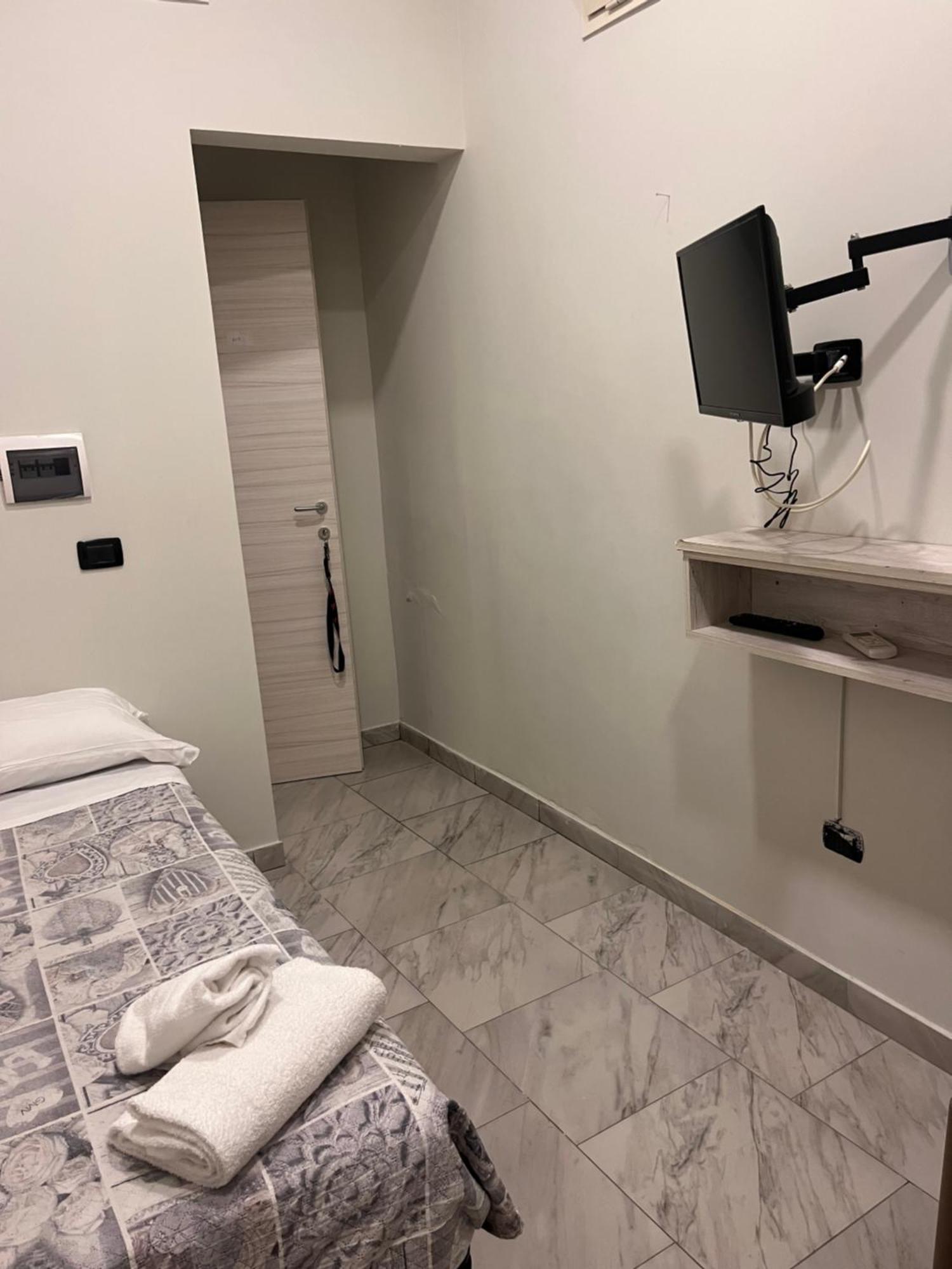 Oceania Hotels Napoli エクステリア 写真