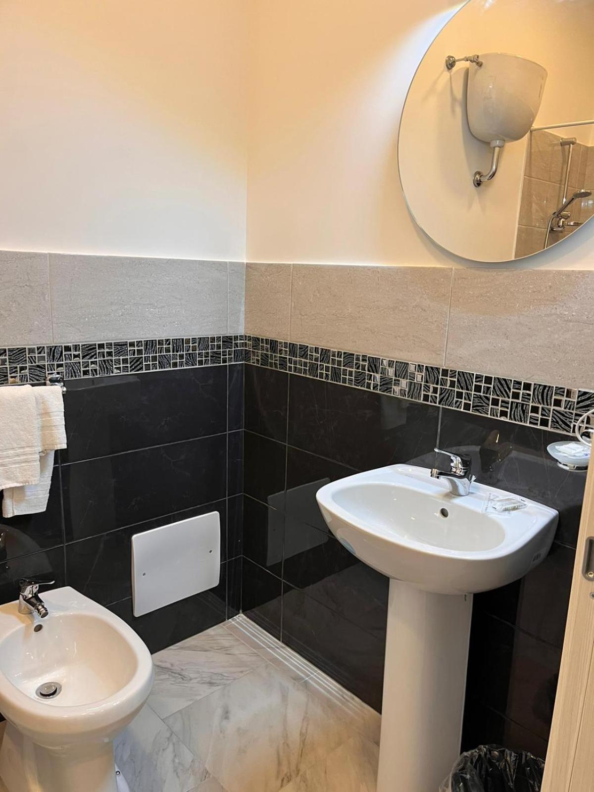 Oceania Hotels Napoli エクステリア 写真