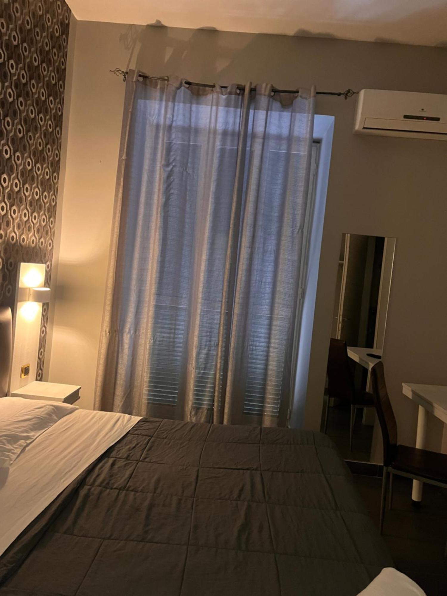 Oceania Hotels Napoli エクステリア 写真